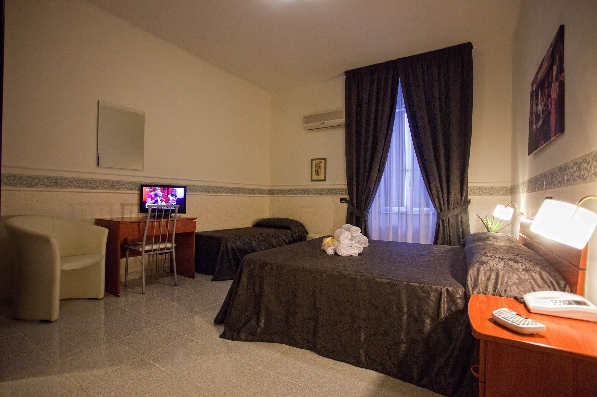 Hotel Vergilius Billia Napoli Eksteriør bilde